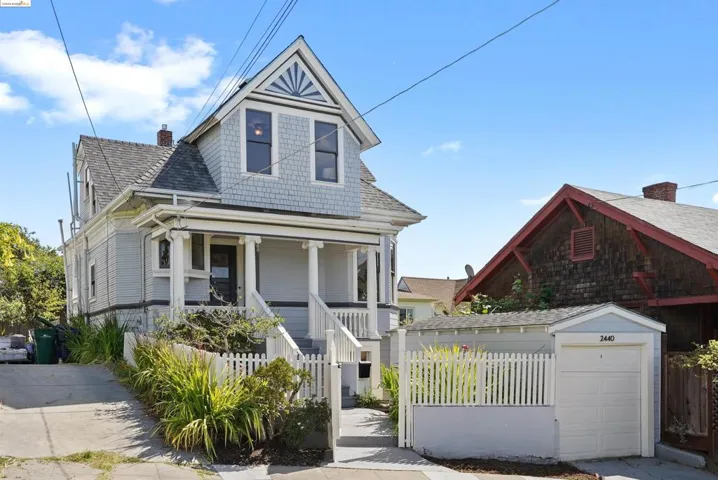 2440 E 23rd St, Oakland, California 94601