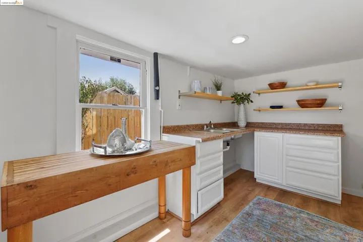 2440 E 23rd St, Oakland, California 94601