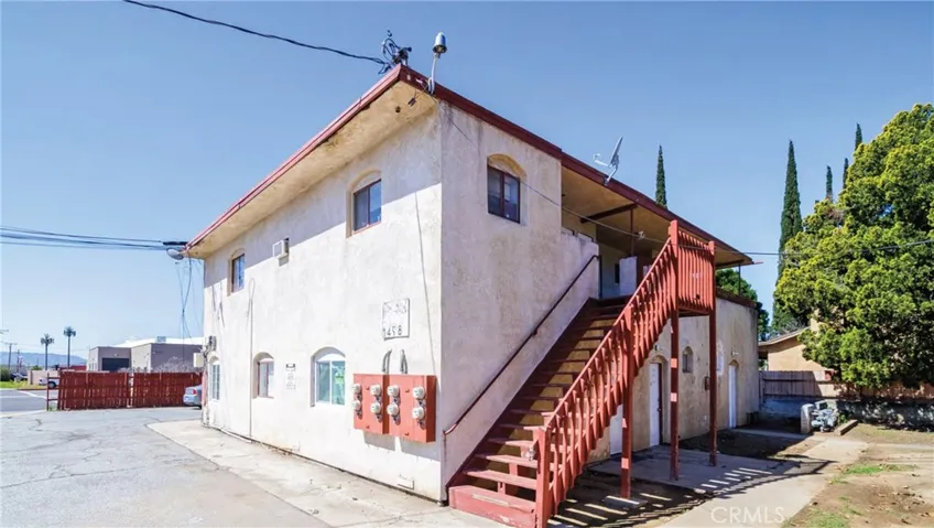 1498 E 6th Street, Beaumont, California 92223