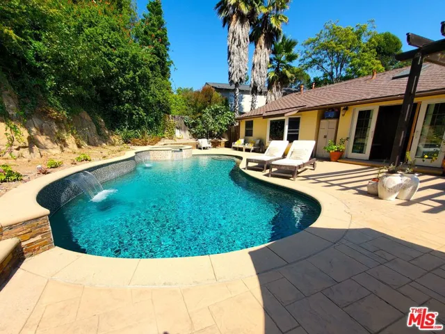 Pool area