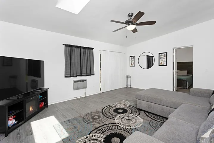 714 Convertible Lane, Fallbrook, California 92028