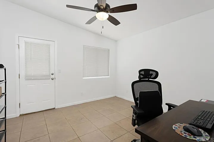 714 Convertible Lane, Fallbrook, California 92028