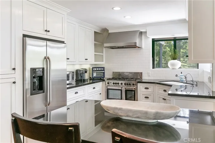 28956 North Shore Road, Lake Arrowhead, California 92352