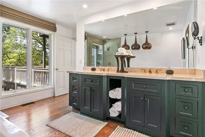 28956 North Shore Road, Lake Arrowhead, California 92352