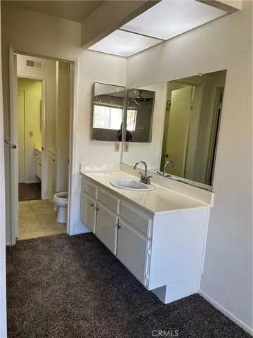 2 nd floor bath