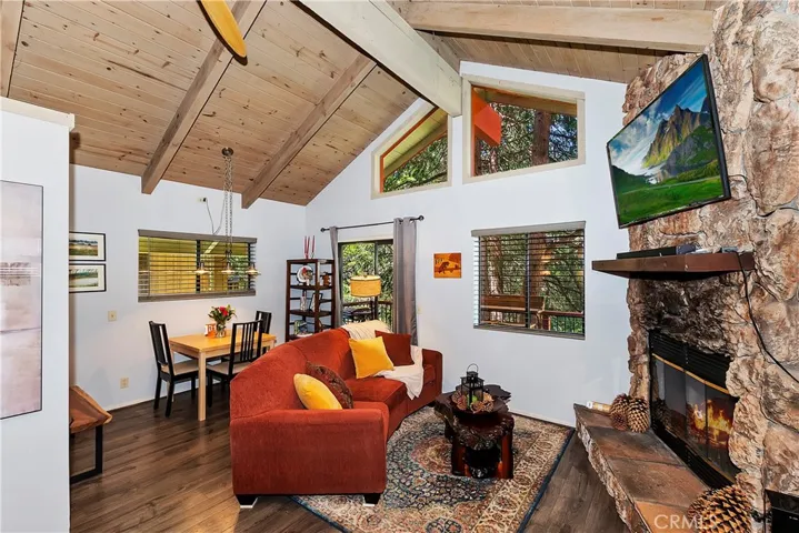 760 Lake Drive, Lake Arrowhead, California 92352