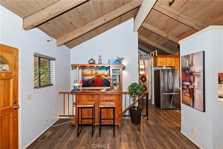760 Lake Drive, Lake Arrowhead, California 92352