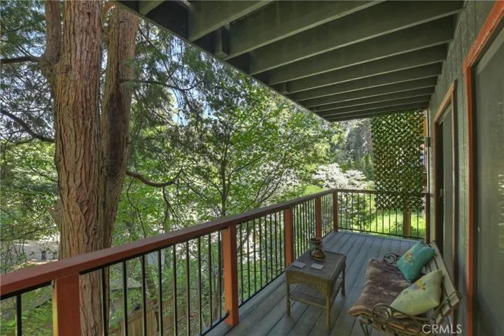 760 Lake Drive, Lake Arrowhead, California 92352