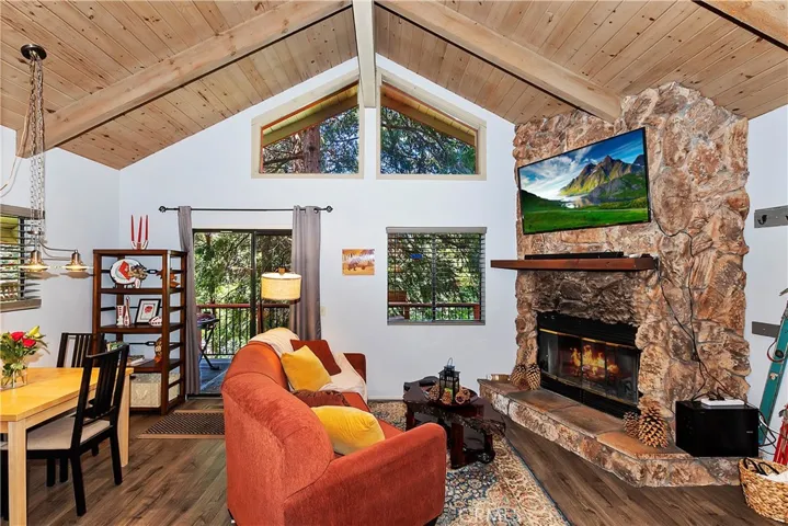 760 Lake Drive, Lake Arrowhead, California 92352