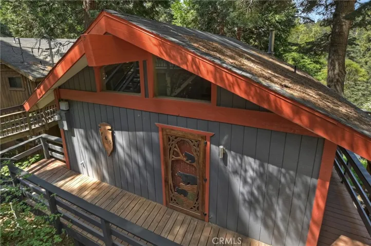 760 Lake Drive, Lake Arrowhead, California 92352