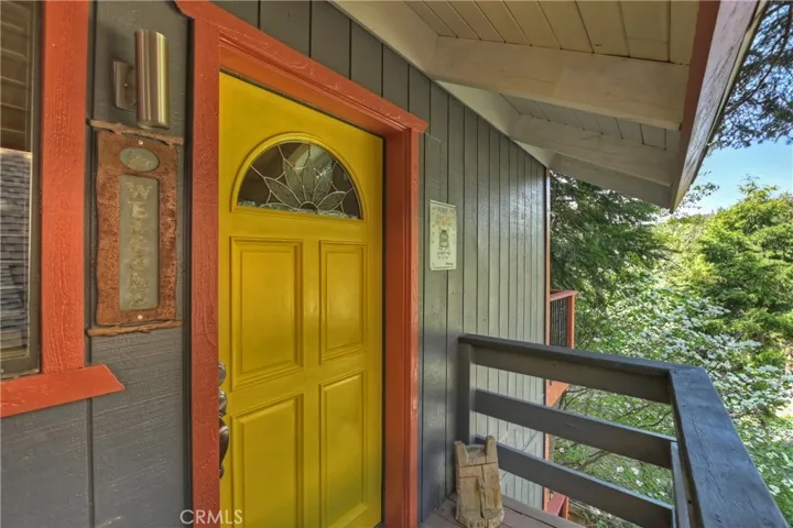 760 Lake Drive, Lake Arrowhead, California 92352
