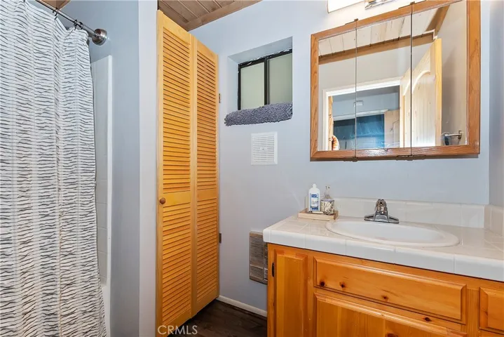 760 Lake Drive, Lake Arrowhead, California 92352