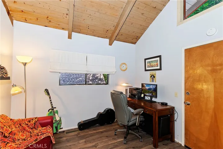 760 Lake Drive, Lake Arrowhead, California 92352