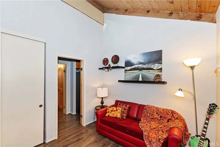 760 Lake Drive, Lake Arrowhead, California 92352