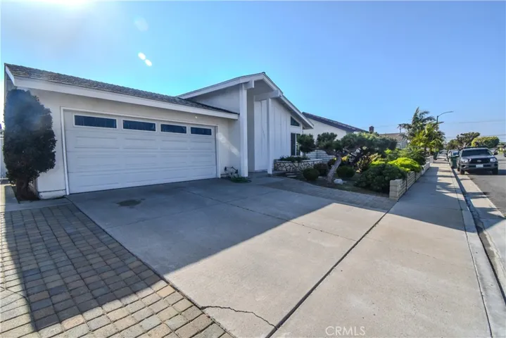 16063 Mount Hicks Street, Fountain Valley, California 92708