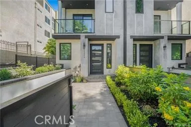 14553 Benefit Street, Sherman Oaks, California 91403