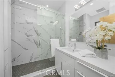 14553 Benefit Street, Sherman Oaks, California 91403