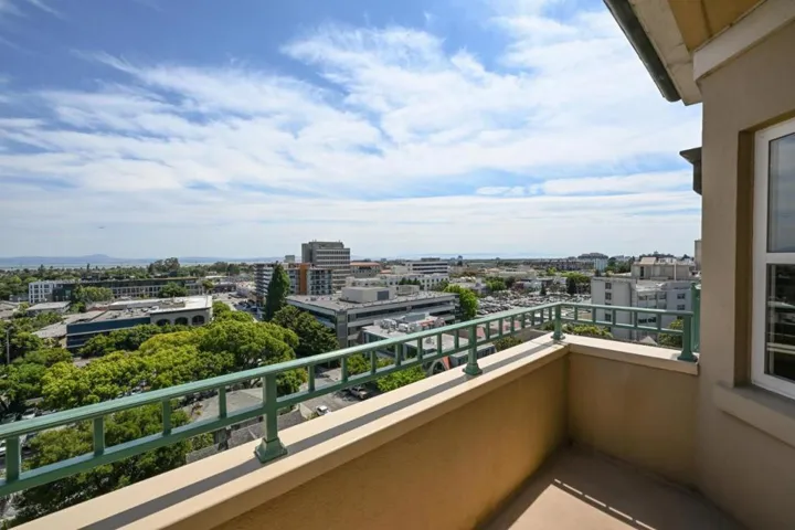 1 Baldwin Avenue 1008, San Mateo, California 94401