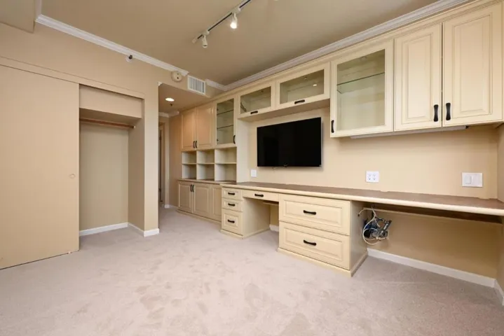 1 Baldwin Avenue 1008, San Mateo, California 94401