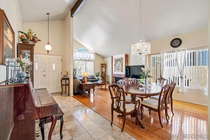 8254 Calle Morelos, San Diego, California 92126