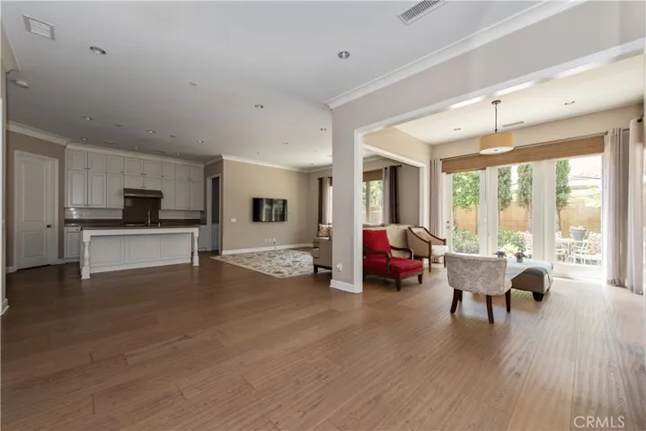 61 Thornapple, Irvine, California 92620