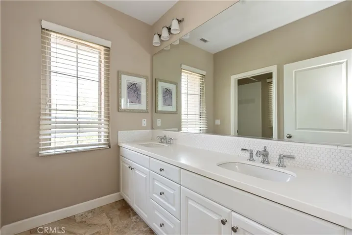 61 Thornapple, Irvine, California 92620