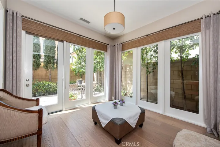 61 Thornapple, Irvine, California 92620