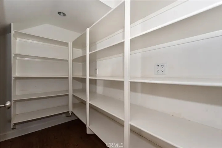 61 Thornapple, Irvine, California 92620