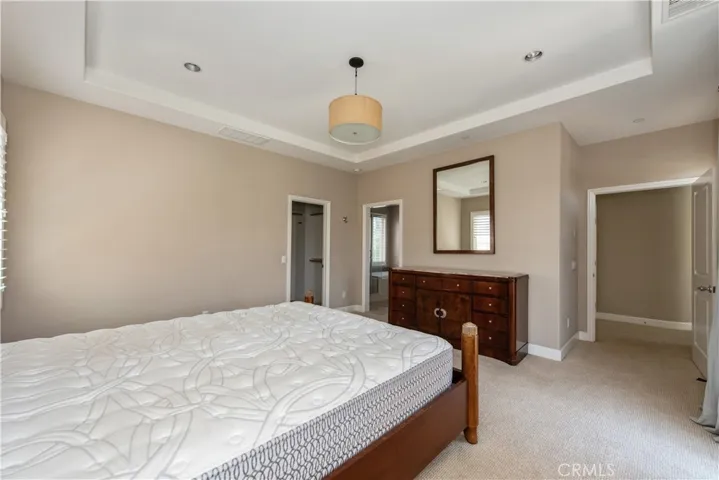 61 Thornapple, Irvine, California 92620