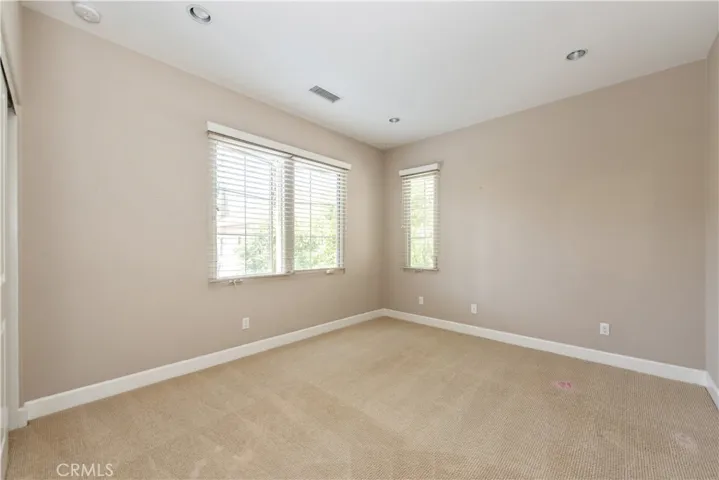 61 Thornapple, Irvine, California 92620