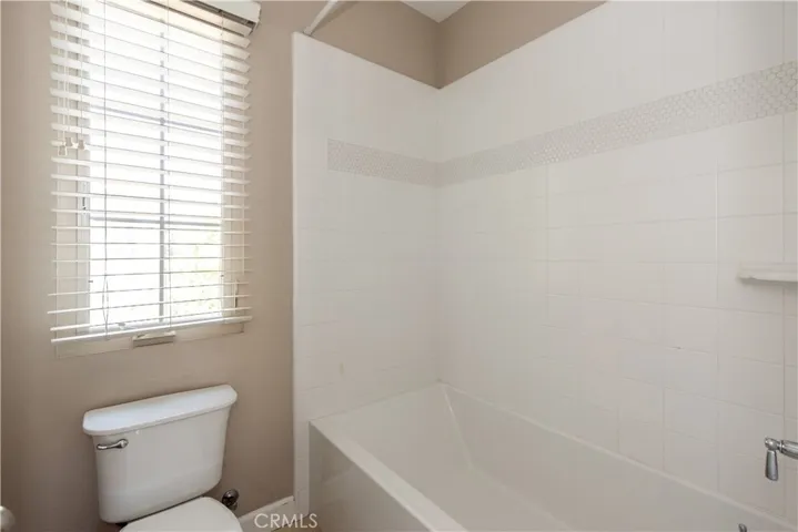 61 Thornapple, Irvine, California 92620
