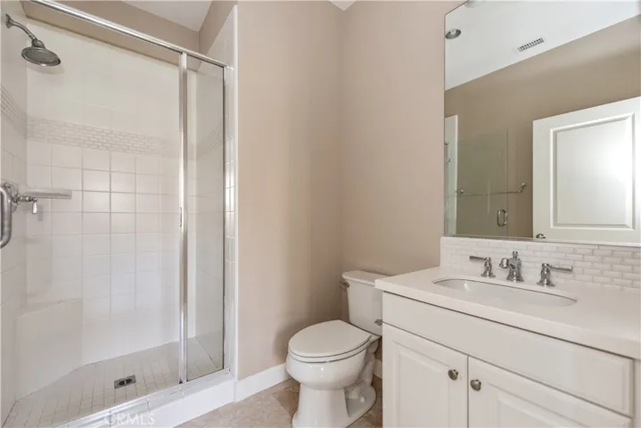 61 Thornapple, Irvine, California 92620