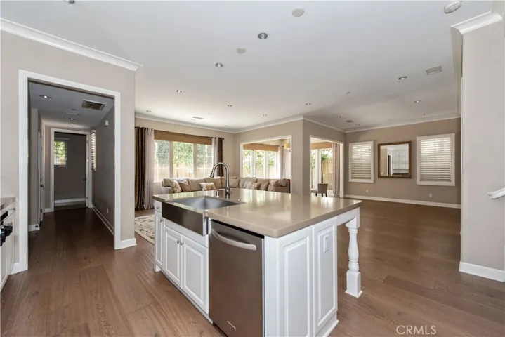 61 Thornapple, Irvine, California 92620