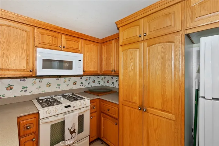 28671 Zion Drive, Lake Arrowhead, California 92352