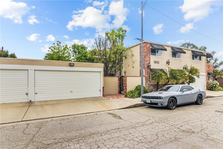 1415 Cosmic Way, Glendale, California 91201