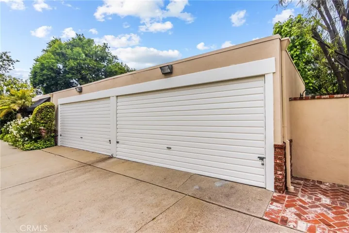 1415 Cosmic Way, Glendale, California 91201