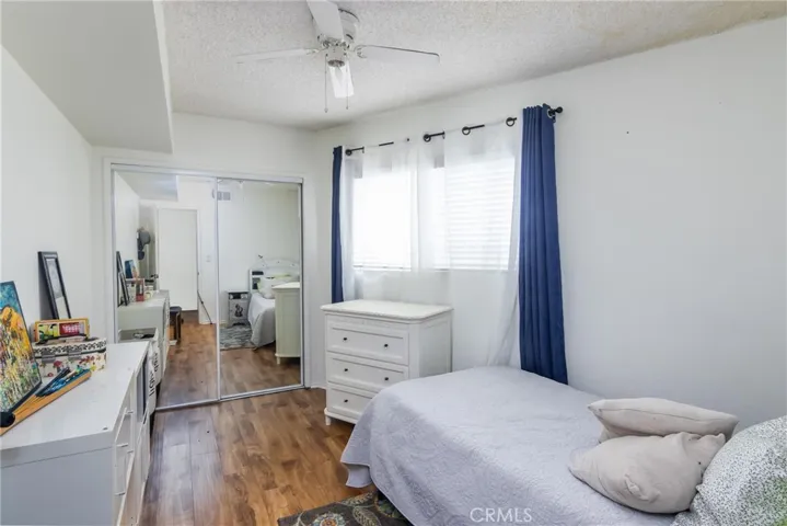 1415 Cosmic Way, Glendale, California 91201