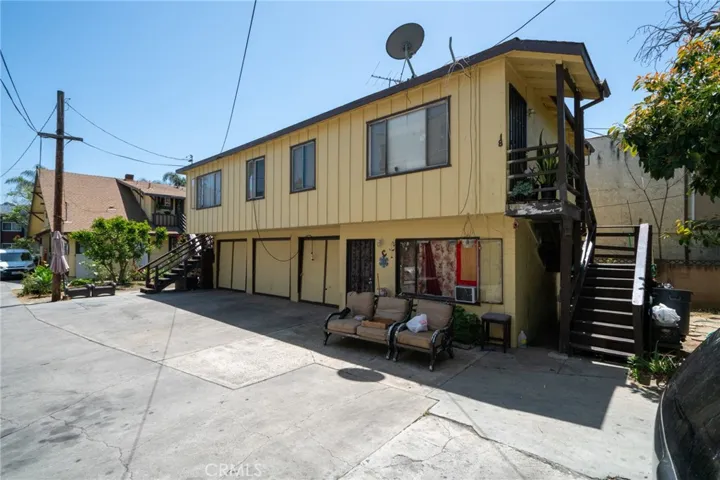 1724 N Spurgeon Street, Santa Ana, California 92706