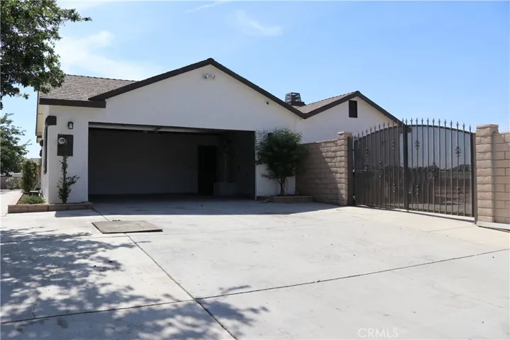 22192 Goshute Avenue, Apple Valley, California 92307