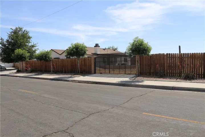 22192 Goshute Avenue, Apple Valley, California 92307