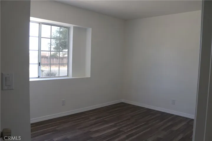 22192 Goshute Avenue, Apple Valley, California 92307