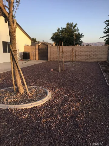 22192 Goshute Avenue, Apple Valley, California 92307