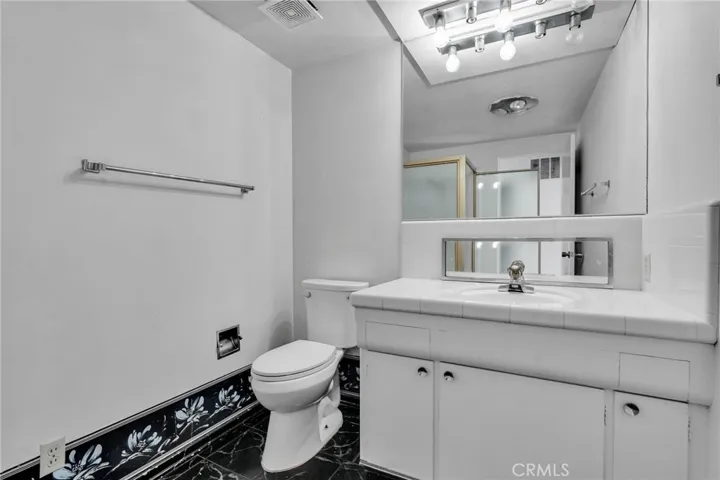 Guest Unit