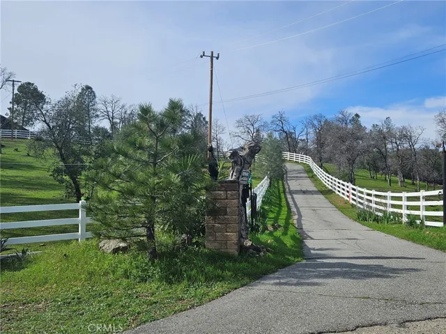 23196 Elk Trail E, Redding, California 96003