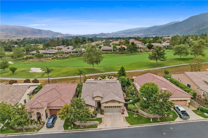 24100 Nobe Street, Corona, California 92883