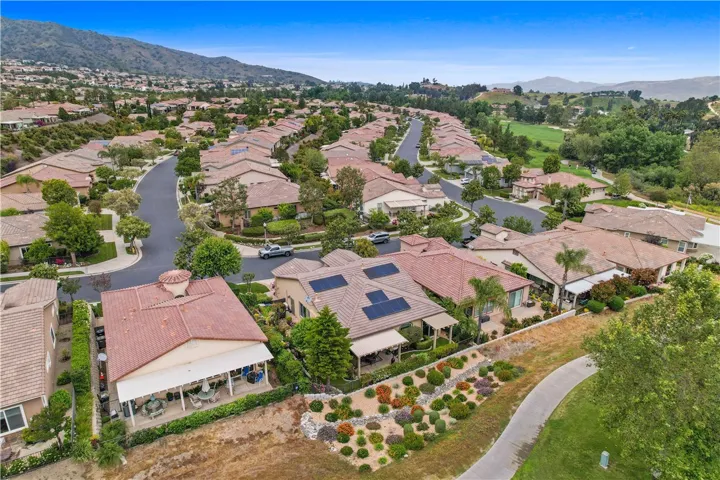 24100 Nobe Street, Corona, California 92883