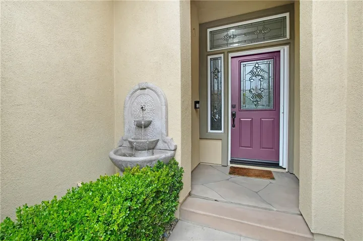 24100 Nobe Street, Corona, California 92883