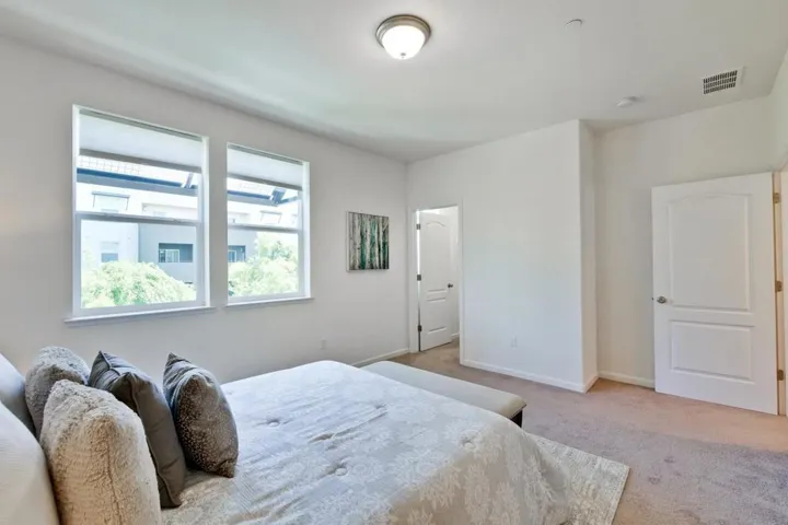 61 Montecito Vista Drive 4, San Jose, California 95111