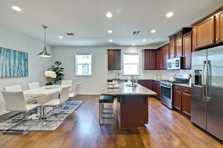 61 Montecito Vista Drive 4, San Jose, California 95111