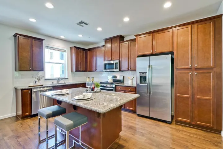 61 Montecito Vista Drive 4, San Jose, California 95111